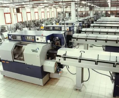 Taller Joseph Martin que utiliza el control automatizado de procesos (APC): reducción de la tasa de desechos de 4% a 1,5%, espaciamiento de los tiempos de inspección de 20min a 1h.